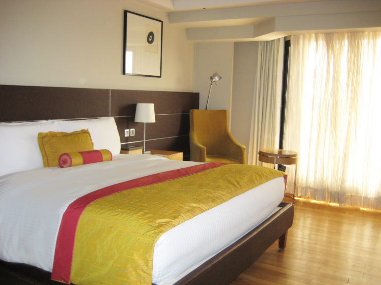Deluxe Room With City Pool View At The Lalit New Delhi Deluxe Room Previous Next Size