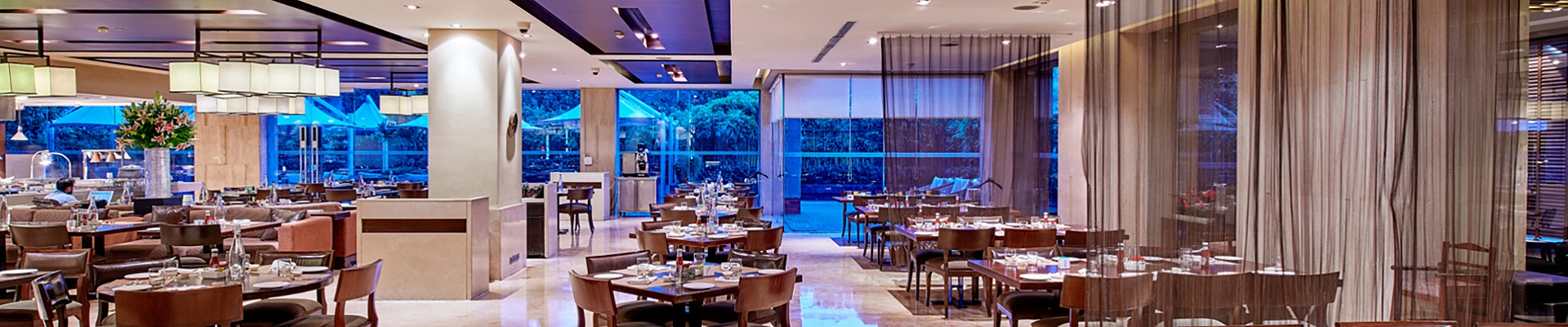 Best Restaurants in Delhi, Fine Dining Restaurants in Delhi - The LaLiT